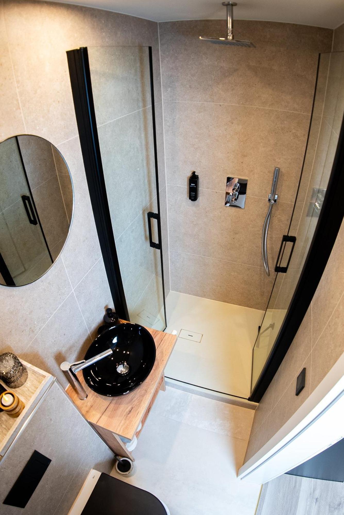 Angelinas Service Apartment 1 Оберхаузен Экстерьер фото